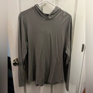 VRST Men’s Essential Hoodie